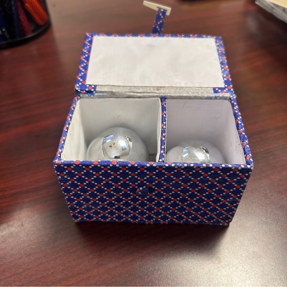 Vintage Chinese Silver Baoding Meditation Balls Decorative Red White Blue Box - Picture 3 of 3